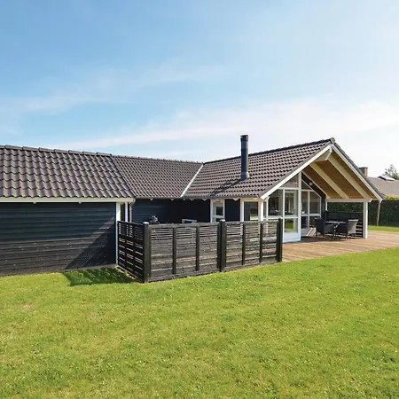 Awesome Home In Sydals With Sauna Skovby (Syddanmark)