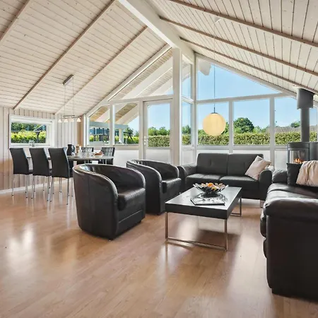 Awesome Home In Sydals With Sauna * Skovby (Syddanmark)